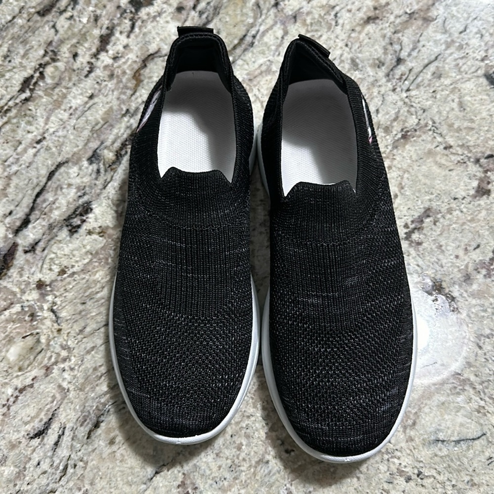NWOT comfort slip on tennis shoes​
